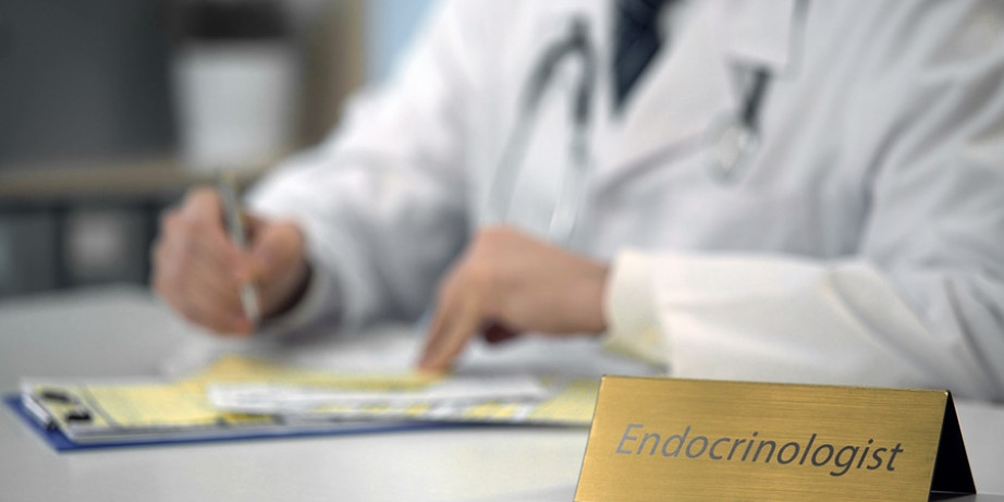 4500 din za endokrinološki pregled sa ultrazvukom štitaste žlezde u poliklinici Balkan Medic!