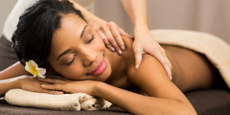 990 din za relaks masažu za žene u trajanju 60 minuta u salonu beauty Studio 2020!