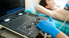 2950 din za tri ultrazvučna pregleda (dojke, pazušnih jama i štitaste žlezde) u ordinaciji Doutora!