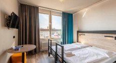 9450 din za noćenje sa doručkom za dvoje odraslih u standardnoj 1/2 sobi + dvoje dece u hotelu A&O Stuttgart City!