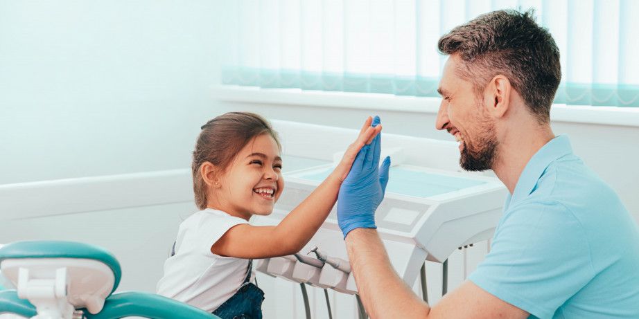 2000 din za privikavanje dece na stomatološku intervenciju-uklanjanje naslaga , fluorisanje zuba u stomatološkoj ordinaciji Lukac Dental!