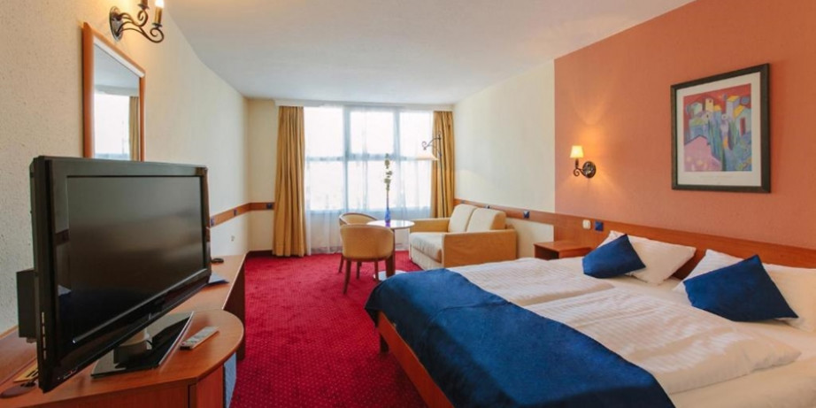 11800 din za 2 noćenja sa doručkom za dve osobe u hotelu MEDITERRAN**** u Budimpešti!