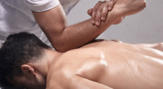 1700 din za terapeutsku masažu za oba pola  (60 min) u salonu "Salon 12" na Zvezdari!
