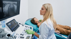 5800 din za ultrazvučni pregled:UZ štitne i UZ dojke i T3, T4,TSH,KKS - Gracia Medika!