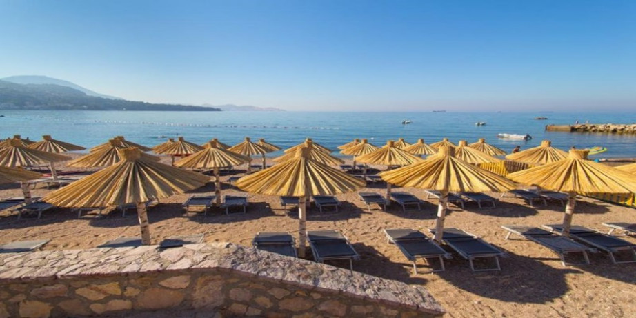 1500 din za vaučer za popust na letovanje 7 punih pansiona po osobi u Lux Vili Sunce u Sutomoru za 147 evra (7 noćenja+doručak,ručak i večera u Konobi)!