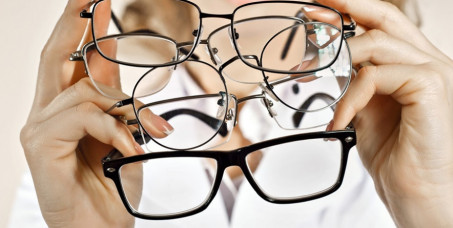 4400 din za paket od 4 komplet stakla (2 CR stakla sa ugradnjom + 2 HMC stakla sa ugradnjom)+gratis kontrola dioptrije-Optika Milovac 2M -Bulevar!