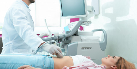 5990 din za kućnu posetu lekara interniste (pregled lekara,pluća,srce,EKG,pulsna oskimetrija,izveštaj)u SD Medic Life na Vračaru!