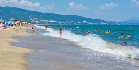 1600 din za vaučer za popust na letovanje VRASNA 21.avgust (10 noćenja+ prevoz) za 184 evra!