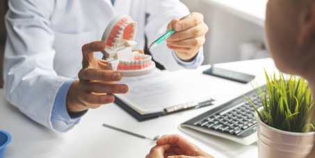 1500 din za uklanjanje zubnog kamenca i mekih naslaga u ordinaciji 3 Dentista na Novom Beogradu!