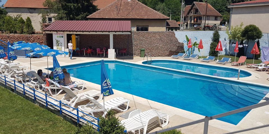 5990 din za dva noćenja za dvoje uz celodnevno korišćenje bazena u Vili Etna na Rudniku!