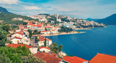 4900 din za vaučer za popust na 3 noćenja sa polupansionom za dve osobe u sobi sa pogledom na more u hotelu AGAVA 4* u Neumu za 378€!