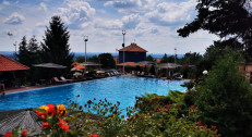 17500 din za pet noćenja za dvoje uz celodnevno korišćenje 3 bazena + gratis flaša vina u motelu TENESI na Kosmaju! Dođite i uživajte u predivnoj prirodi i lepom ambijentu!