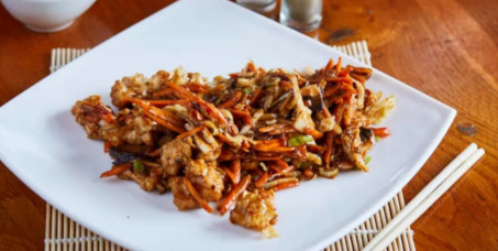 588 din za dve piletine u slatko-kiselo-ljutom sosu u restoranu Mister Wok u Zemunu!