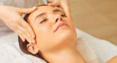 1400 din za Beauty paket - piling lica+masaža glave,lica,dekoltea i ramena (30min) u salonu "Salon 12" na Zvezdari!