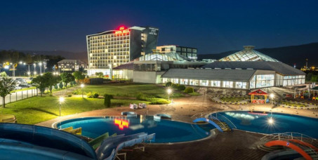 1890 din za vaučer za popust na noćenje sa doručkom za dve osobe + korišćenje spa & wellnessa  u hotelu HILLS 5* u Sarajevu za 92€!