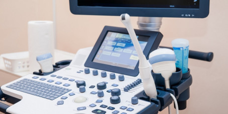 4500 din za ultrazvuk abdomena, karlice i pankreasa, lab analize HbA1c, pregled endokrinologa i terapija u ordinaciji Doutora!