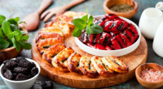 1340 din za vegeterijanski tanjir za dvoje (pohovana paprika sa sirom,pohovani kačkavalj,pečurke na žaru punjene sirom,pomfrit)u restoranu Konoba Akustik II Jahorina-na novoj lokaciji-Voždovac!
