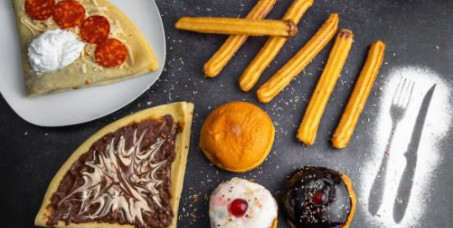160 din za 2 punjena Churros-a (sa čokoladom, karamelom ili vanilom) ili 4 churros-a sa šećerom i cimetom u Dos Churros!