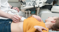 3900 din za tri ultrazvuka po izboru (dojke,mekih tkiva vrata,štitaste žlezde,abdomena ili karlice)-Zavod Gaj!
