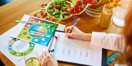 1750 din za nutricionistički pregled: antropometrijsko merenje, savete i program ishrane u ordinaciji dr Spasić na Banovom brdu!