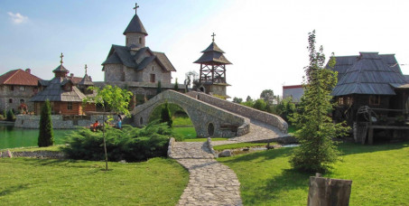 1890 din za izlet u Etno selo Stani&scaron;ići!