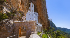 490 din za popust na putovanje OSTROG - BUDVA - MILEŠEVA (1 noć) za 5500 din!