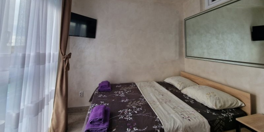 4000 din za noćenje za dvoje u sobi sa jacuzzijem u hotelsko-teniskom centru Green set kod Avale!