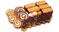 1400 din za 1kg sitnih kolača: crna i bela bajadera, rafaelo, snikers, čokoladne kuglice, vanilice i voćne korpice u poslastičarnici Nonna Delicatezza!