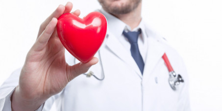 9690 din za Kardio plus sistematski pregled (pregled kardiologa, ekg,uz srca,kolor dopler krvnih sudova vrata,ruku i nogu-Gracia Medika!