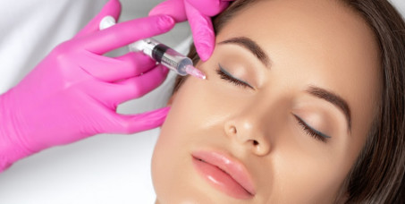 380 din za ostvarivanje popusta na mezoterapiju lica kolagenom + gratis masaža lica (30min) u salonu M BODY LINE za 1120 dinara!
