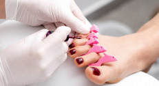 990 din za gel lak na nogama u SL Lady 9 u Zemunu!