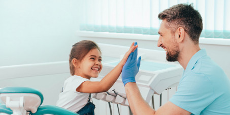 2000 din za privikavanje dece na stomatološku intervenciju-uklanjanje naslaga ,fluorisanje zuba u stomatološkoj ordinaciji Lukac Dental!