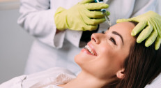 8000 din za PRP tretman podmlađivanja krvnom plazmom kože lica ili kose + gratis fototerapija u luksuznoj ordinaciji HOLIMED ESTETIK u Beogradu na vodi!Tretman radi doktor!