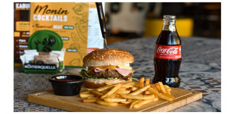 1300 din za 2x Cubano burger + 2x Coca-Cola 0,25 u food baru ALL STAR!