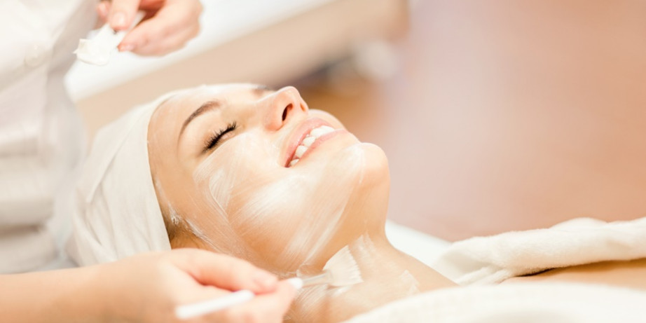 3630 din za klasičan SOS tretman lica + masaža lica u kozmetološkom centru Iva Derma na Dorćolu!