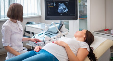 9800 din za DOUBLE TEST ultrazvučni pregled za trudnice (od 11-14.nedelje) i laboratorijske analize: kks,free bHCG,PAPP-a u ginekološkoj ordinaciji SWISSMEDICA u centru grada!