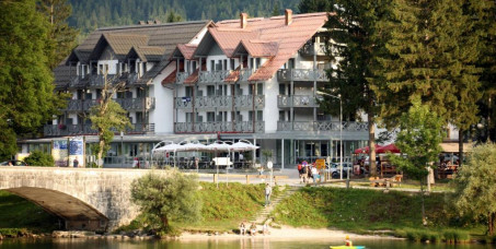 25550 din za dva noćenja sa doručkom za dve osobe u hotelu JEZERO**** na Bohinjskom jezeru!