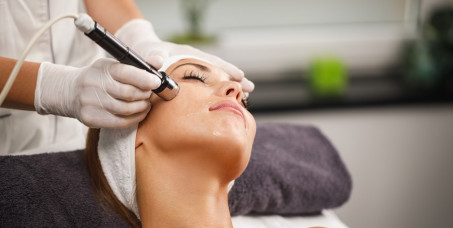 3850 din za mezoterapiju bez igle,tretman za podmlađivanje, hidrataciju i regeneraciju kože lica u kozmetološkom centru Iva Derma na Dorćolu!
