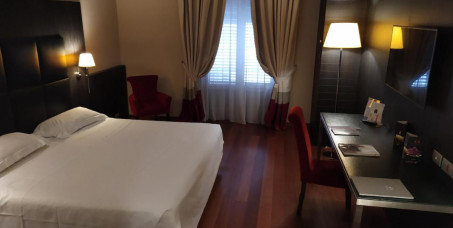 23600 din za dva noćenja sa doručkom za dvoje u dvokrevetnoj sobi u hotelu Porta Felice **** u Palermu!