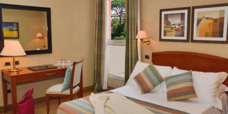 43050 din za dva noćenja sa doručkom za dvoje u standardnoj dvokrevetnoj sobi u LH Hotel Lloyd u Rimu!