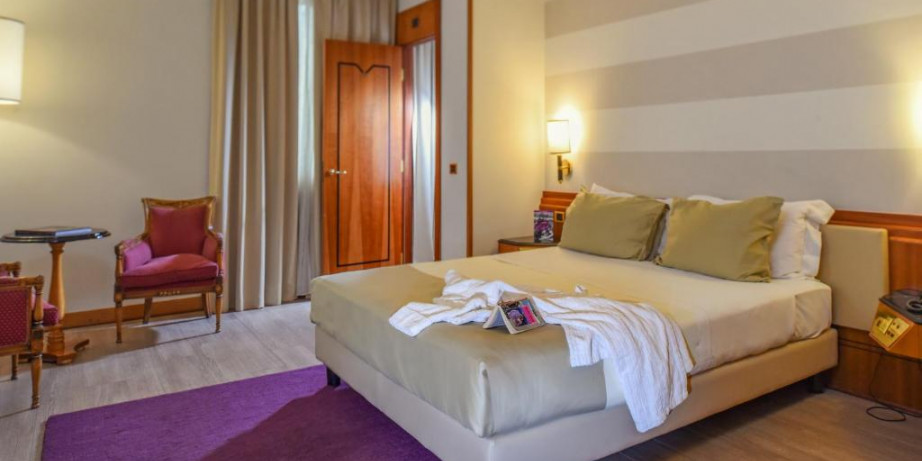 36100 din za dva noćenja sa doručkom za 2 osobe u dvokrevetnoj sobi u hotelu Leon dOro u Veroni!