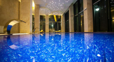 1870 din za vaučer za popust na noćenje sa doručkom za dve osobe + neograničeno korišćenje bazena,saune i fitnesa u luksuznom hotelu MALAK REGENCY***** u Sarajevu za 95€!