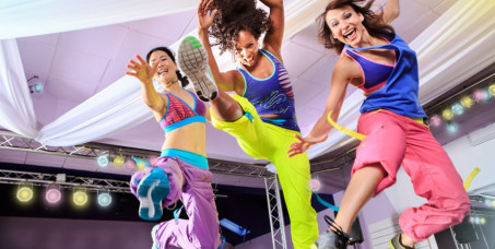 1290 din za mesec dana zumbe ili fit dance u fitness centru TOP FORM na dve lokacije!
