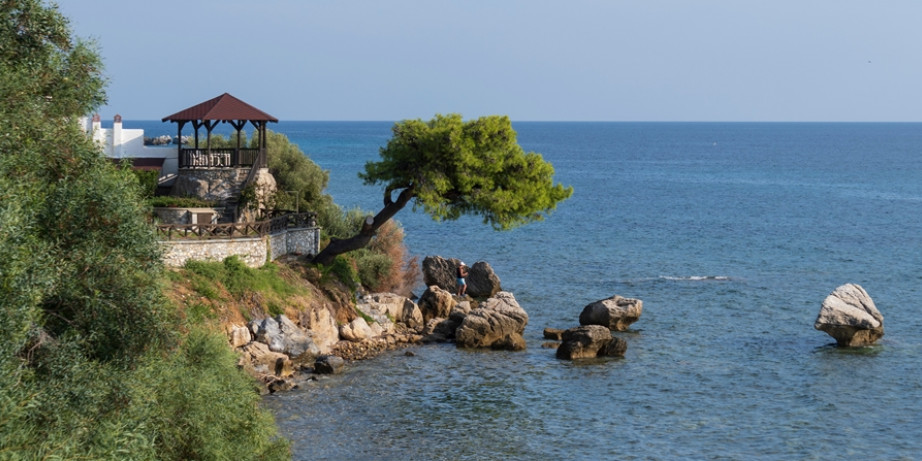 1990 din za ostvarivanje popusta na letovanje u Lutri (10 noćenja + prevoz) od 238€! Po ...