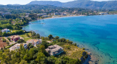 2100 din za ostvarivanje popusta na letovanje KRF (10 noćenja+ prevoz) od 260€! Polazak 07.09.2025.!