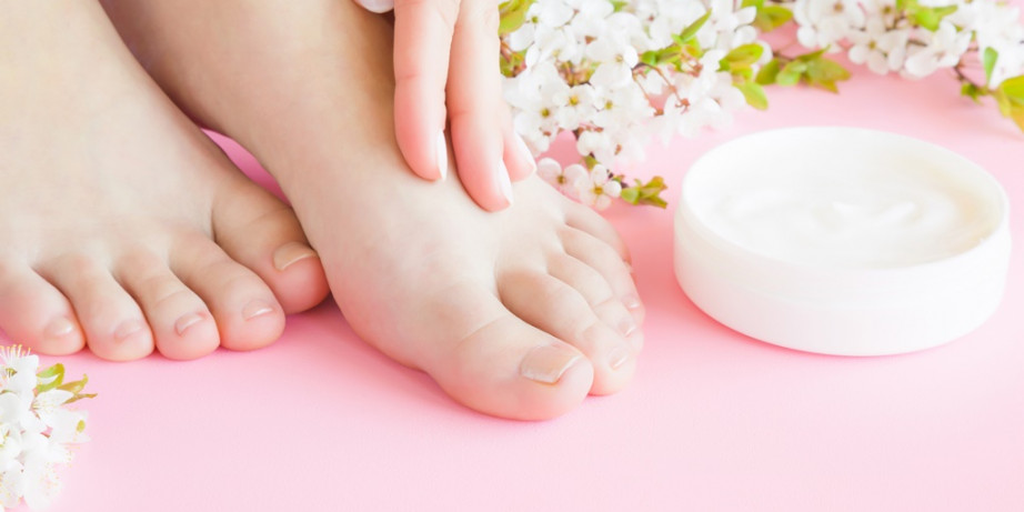2500 din za medicinski pedikir u salonu La Prima na Bulevaru!