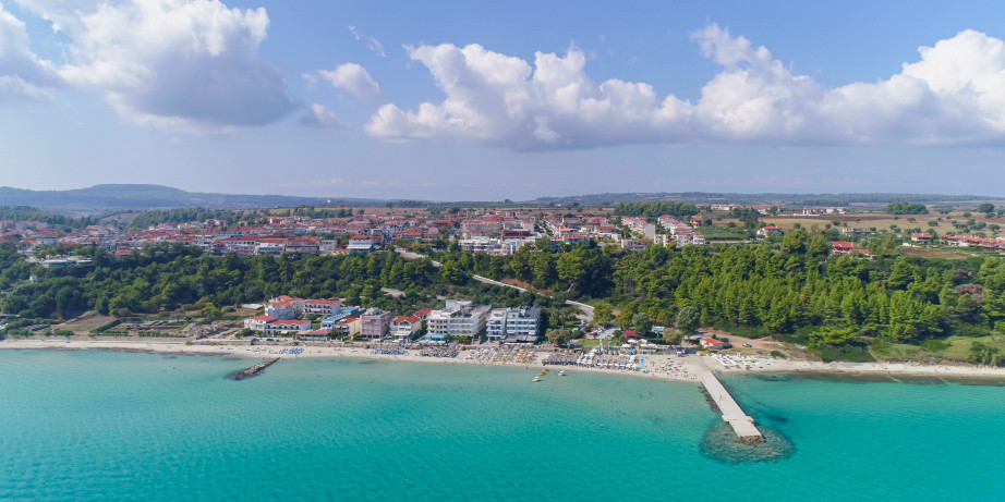 1990 din za ostvarivanje popusta na letovanje u KALITEI u apart hotelu Okeanis (10 noćenja+ prevoz) od 256€! Polazak 29.06.2025.!