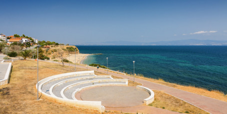 2200 din za ostvarivanje popusta na letovanje u KALITEI u apart hotelu Okeanis (10 noćenja+ prevoz) od 274€! Polazak 18.08.2025.!