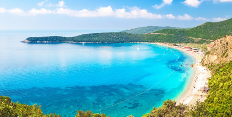 1990 din za ostvarivanje popusta na letovanje u Lux Vili Sunce u Sutomoru u junu i septembru (7 noćenja + doručak,ručak i večera u Konobi Akustik) za 210€!