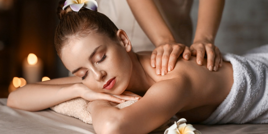 1150 din za relax masažu leđa (30 min) u salonu Zen Club!